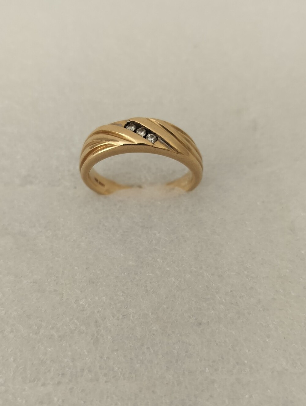 Solid 14k SR Yellow Gold Natural Diamond Ring Size 9.5